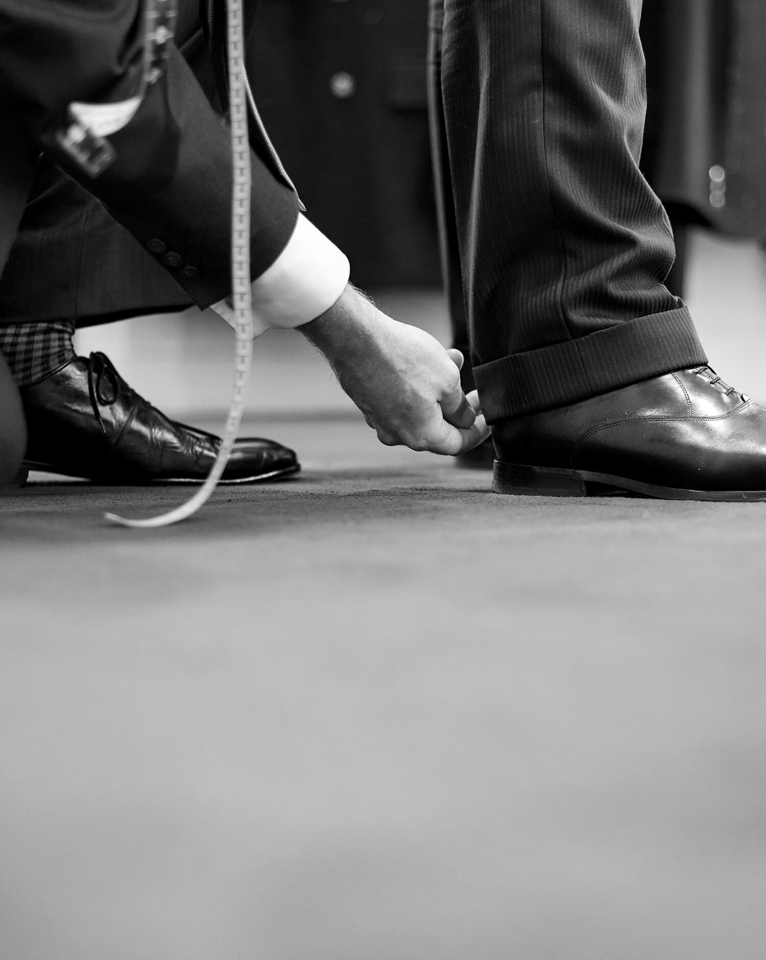 03_Savile_Row_HenryPoole_Craft_Bespoke_03