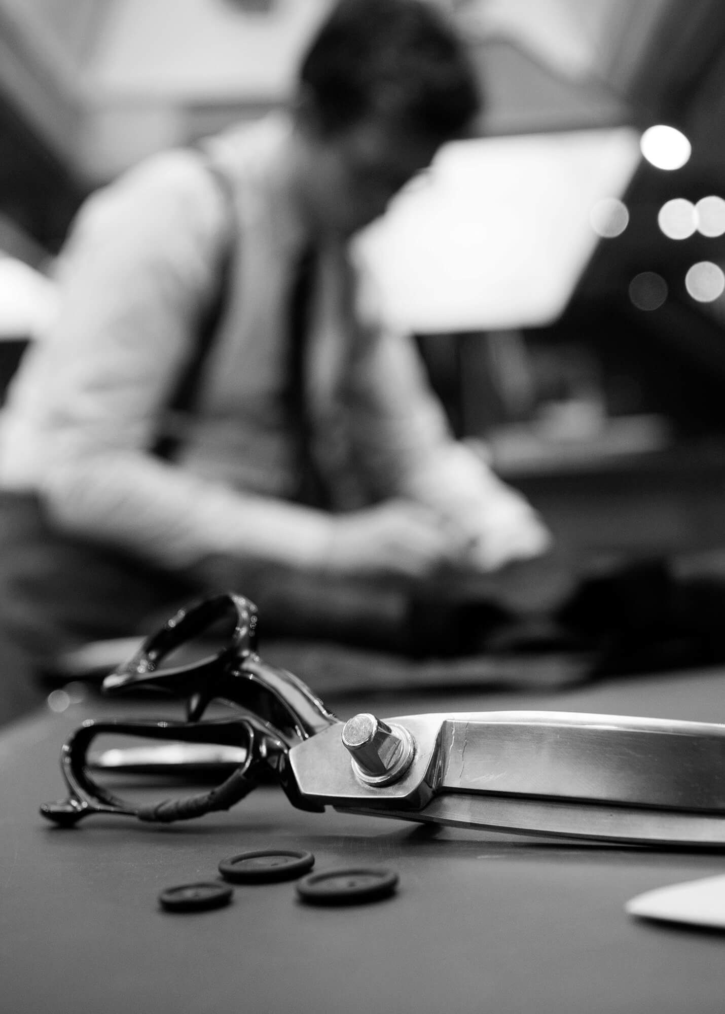 Savile_Row_Huntsman_Bespoke_Homepage_Craft_1