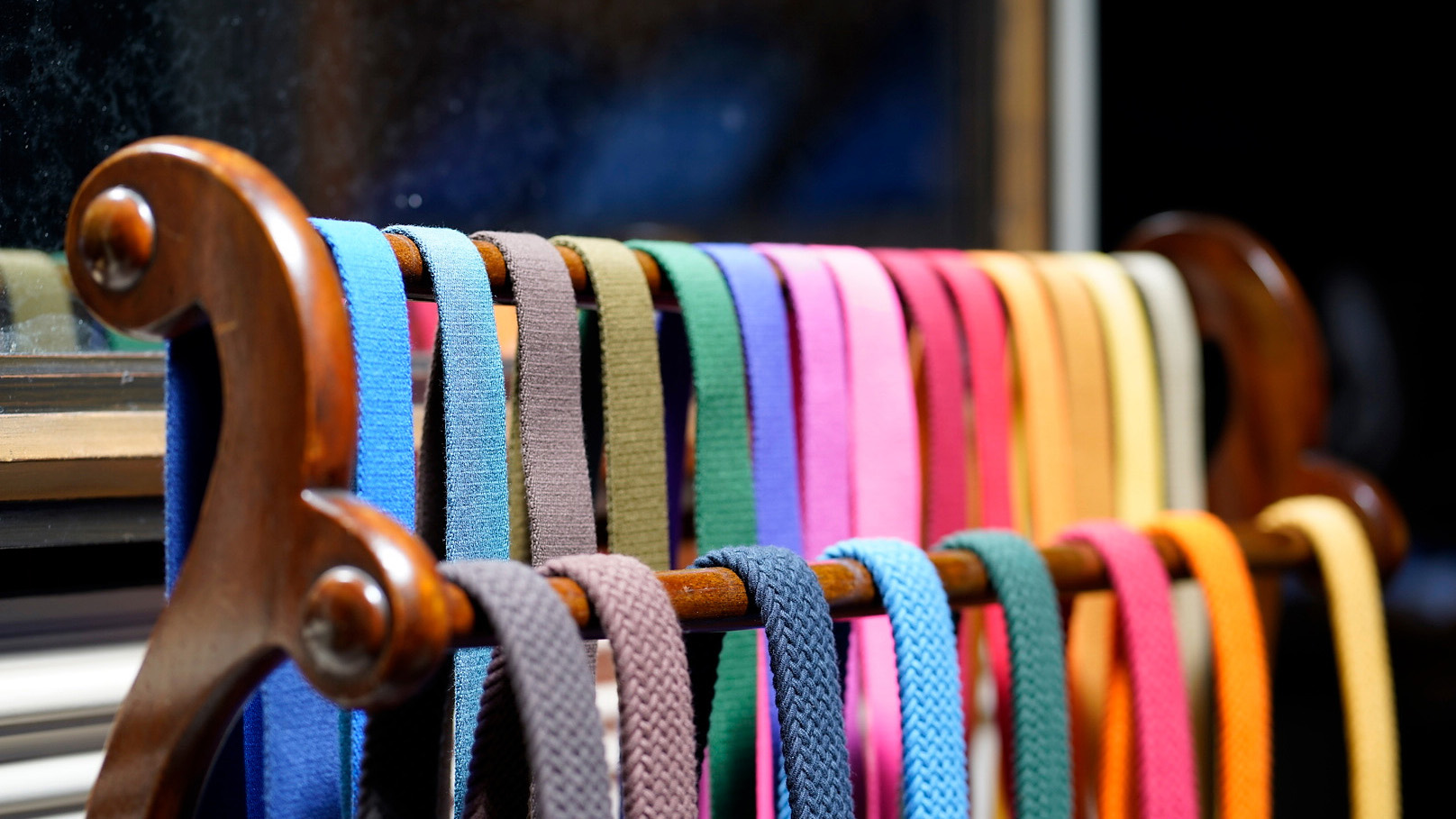 Anderson_Sheppard_summer_belts (2)